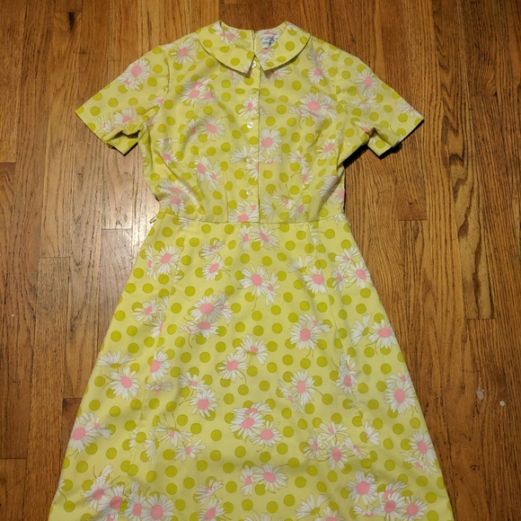 60s Floral & Polkadot Daisy Vintage Dress - Picture 1 of 4